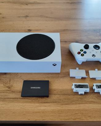 XBOX serie S con 2 batterie controller e HD 2TB