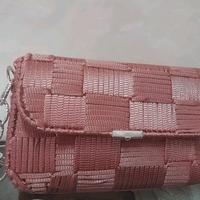 borsetta fatta a mano