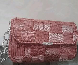 borsetta fatta a mano