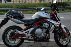 Kawasaki ER6N