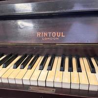 Pianoforte acustico London