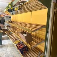 Scaffale frutta e verdura