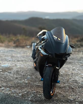 Yamaha R1