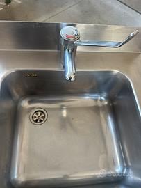 Lavello in acciaio inox