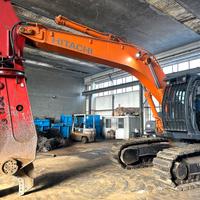 Escavatore Hitachi ZX 280 con Cesoia Minelli 681R