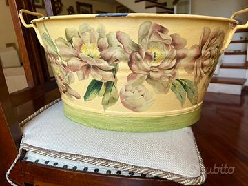 Contenitore metallo decorato decoupage