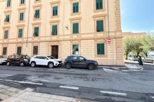 MULTILOCALE A LIVORNO
