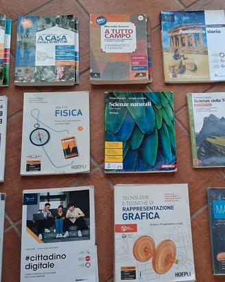 libri scolastici scuola superiore(  biennio )