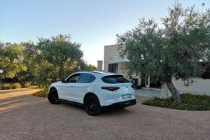 Alfa Romeo Stelvio 2.2 Turbo (motore da rifare)