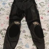 pantaloni berik