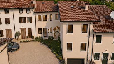 CASA DI CORTE A SAN GIOVANNI ILARIONE