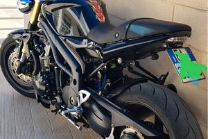 Triumph speed triple 1050 