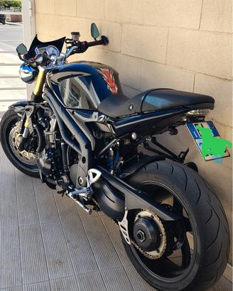 Triumph speed triple 1050 
