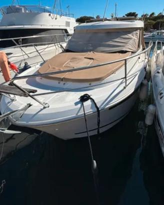 Jeanneau Merry Fisher 855 del 2012