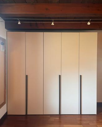 Armadio camera da letto a 5 ante