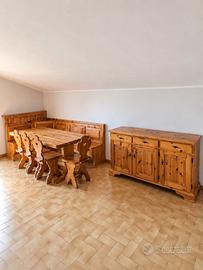 Mobili in pino massello stile tirolese