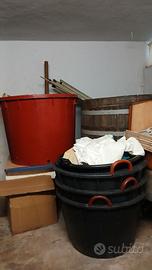 Attrezzatura vino mastello e serbatoio, tina etc.