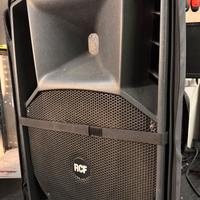 Rcf art 715mk2 jbl fbt bose casse dj console db
