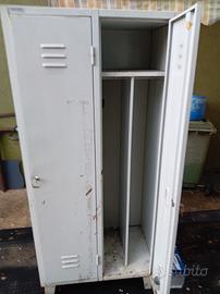 spogliatoio in ferro 2 ante