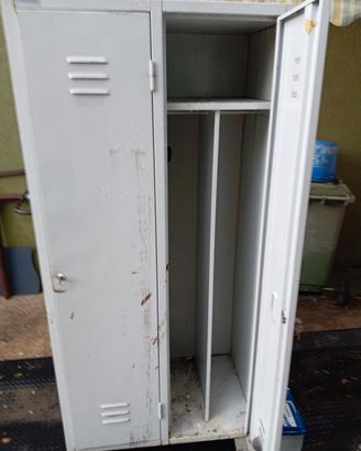 spogliatoio in ferro 2 ante
