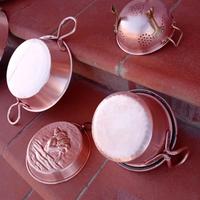 Utensili in rame antico