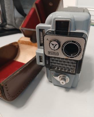 Cinepresa vintage Eumig da 8mm del 1958