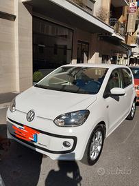 VOLKSWAGEN up - 2016