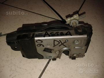 Serratura centralizzata opel astra 2006 ant.dx