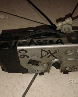 Serratura centralizzata opel astra 2006 ant.dx