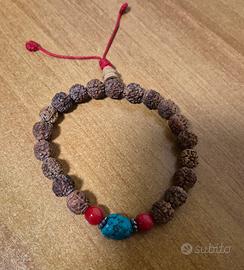 Braccialetto con semi di rudraksha