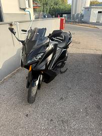 YAMAHA TMAX 560 TECH MAX