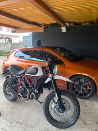 Ducati scrambler desert sled 800 a2