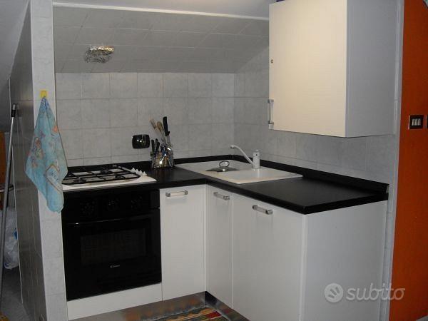 Stanze singole e doppie in Pozzo Strada, foto 3 di 6