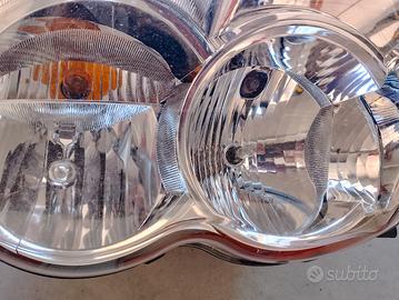 Fanale anteriore sinistro jeep Grand Cherokee 