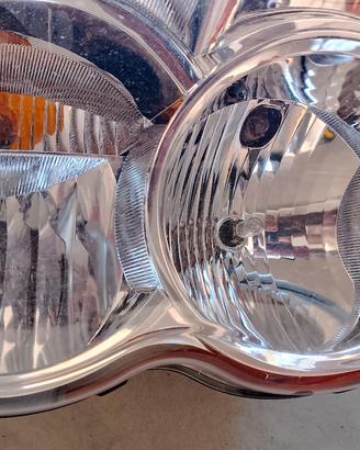 Fanale anteriore sinistro jeep Grand Cherokee 