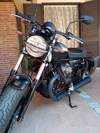 Moto Guzzi v9 bobber