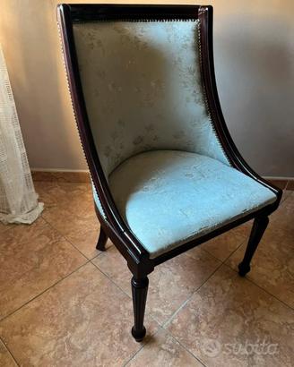 POLTRONA IN MOGANO “ VINTAGE “