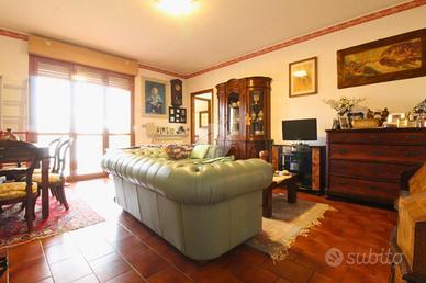 3 LOCALI A MONTECHIARUGOLO