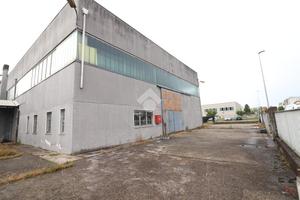 CAPANNONE A PORTO MANTOVANO