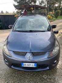 MITSUBISHI Grandis - 2008