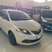 Lancia Ypsilon 1.0 FireFly 5 porte S&S Hybrid Ecoc