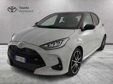 TOYOTA Yaris IV 2020 - Yaris 1.5h 130 GR Sport