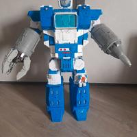 Robot Transformers Titan Class Guardian Robot e Lu