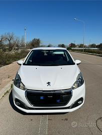 Peugeot 208 1.6 hdi