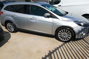 Ford Focus 1.6 Benz. EURO 5 125 CV SW Titanium SOL