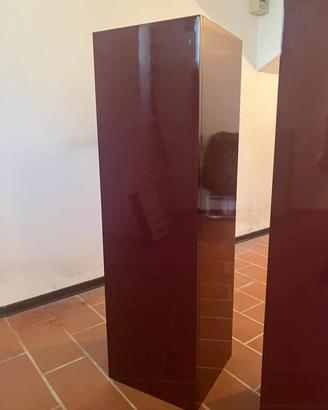 pensili rosso bordeaux