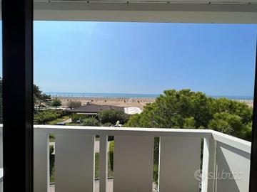 Bibione Spiaggia -bilocale con terrazza vista mare