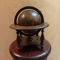 mappamondo astrolabio vintage 