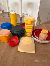 Lotto misto di oggetti Tupperware
