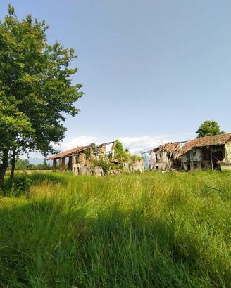 Rustico / Casale di 500 m² a Oglianico